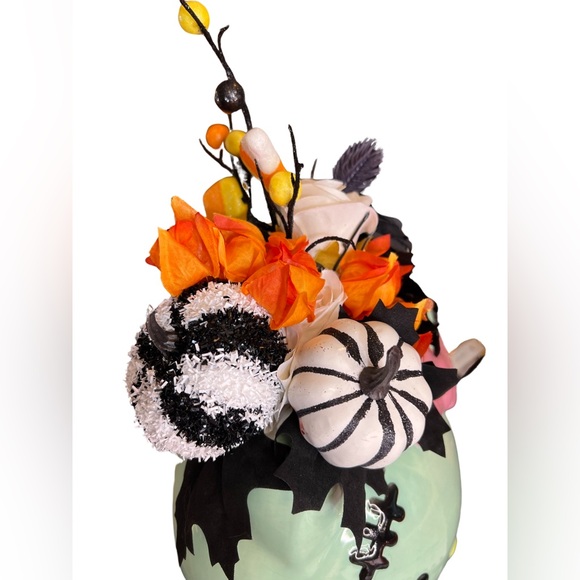 Hello Kitty Clearance Price is Firm! Halloween Spooky Silk Floral Planter - Picture 4 of 10